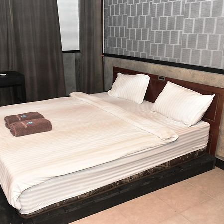 Oseda Nias Surf House Otel Hilibotodane Dış mekan fotoğraf