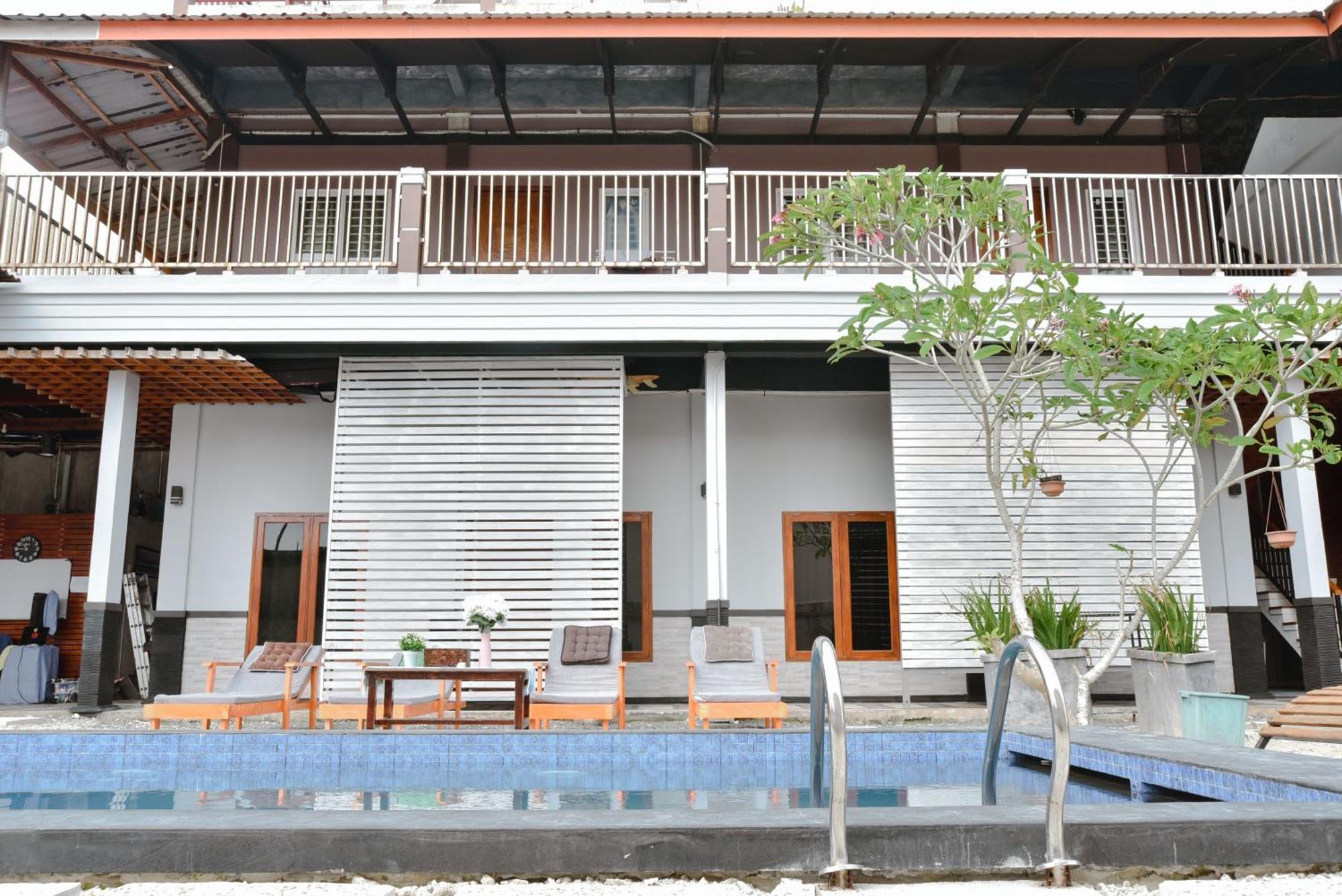 Oseda Nias Surf House Otel Hilibotodane Dış mekan fotoğraf