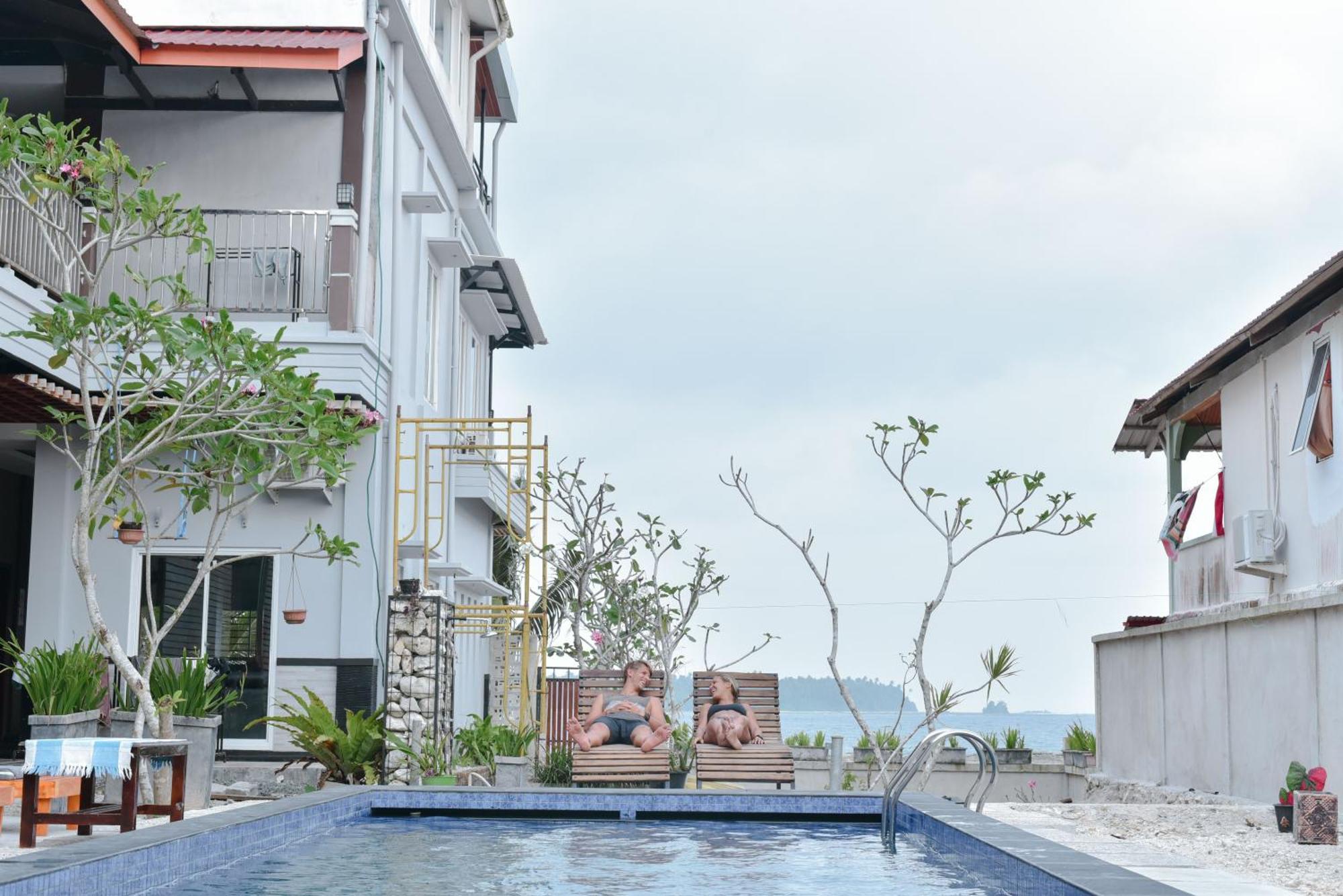 Oseda Nias Surf House Otel Hilibotodane Dış mekan fotoğraf