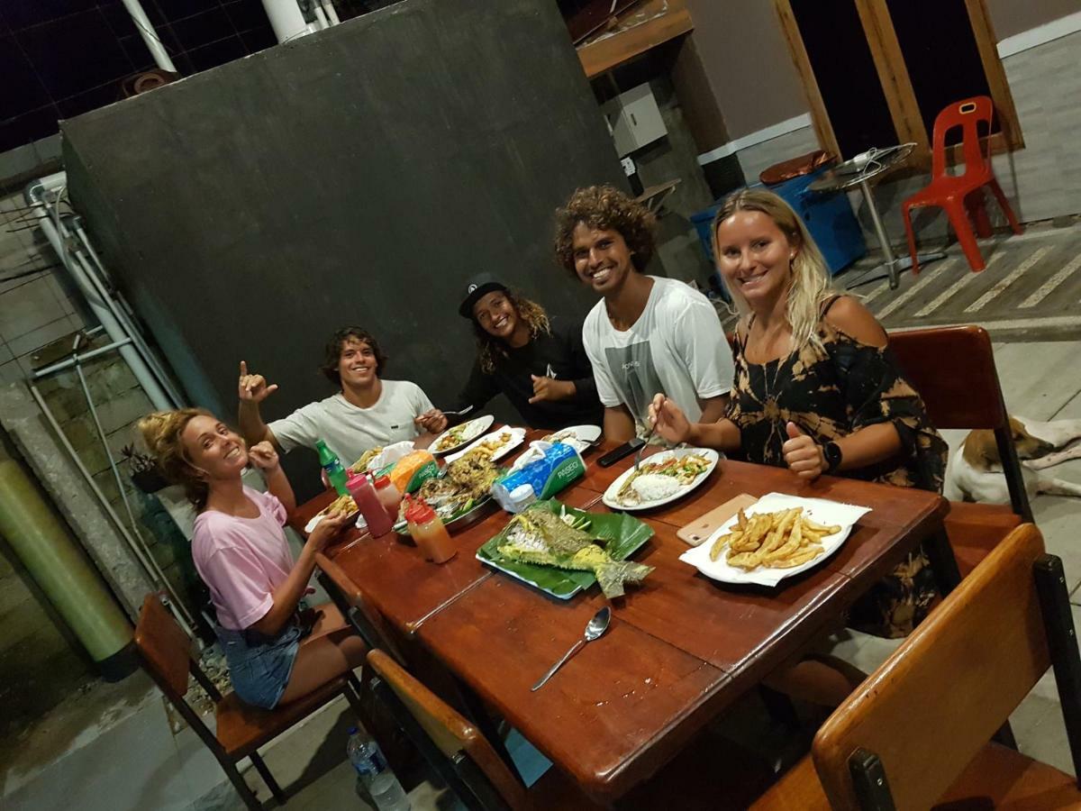 Oseda Nias Surf House Otel Hilibotodane Dış mekan fotoğraf