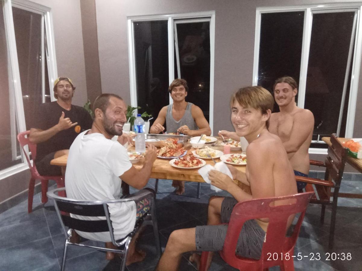 Oseda Nias Surf House Otel Hilibotodane Dış mekan fotoğraf