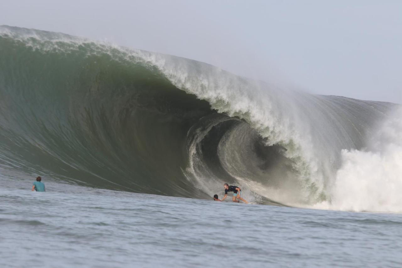 Oseda Nias Surf House Otel Hilibotodane Dış mekan fotoğraf