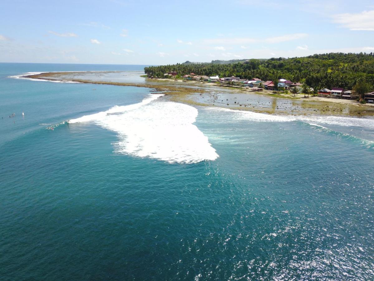Oseda Nias Surf House Otel Hilibotodane Dış mekan fotoğraf