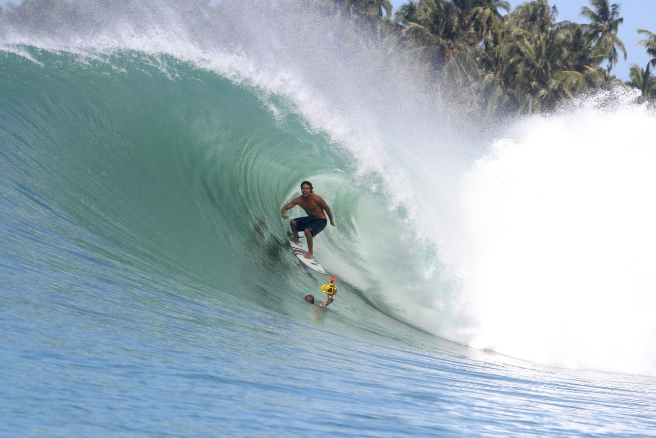 Oseda Nias Surf House Otel Hilibotodane Dış mekan fotoğraf